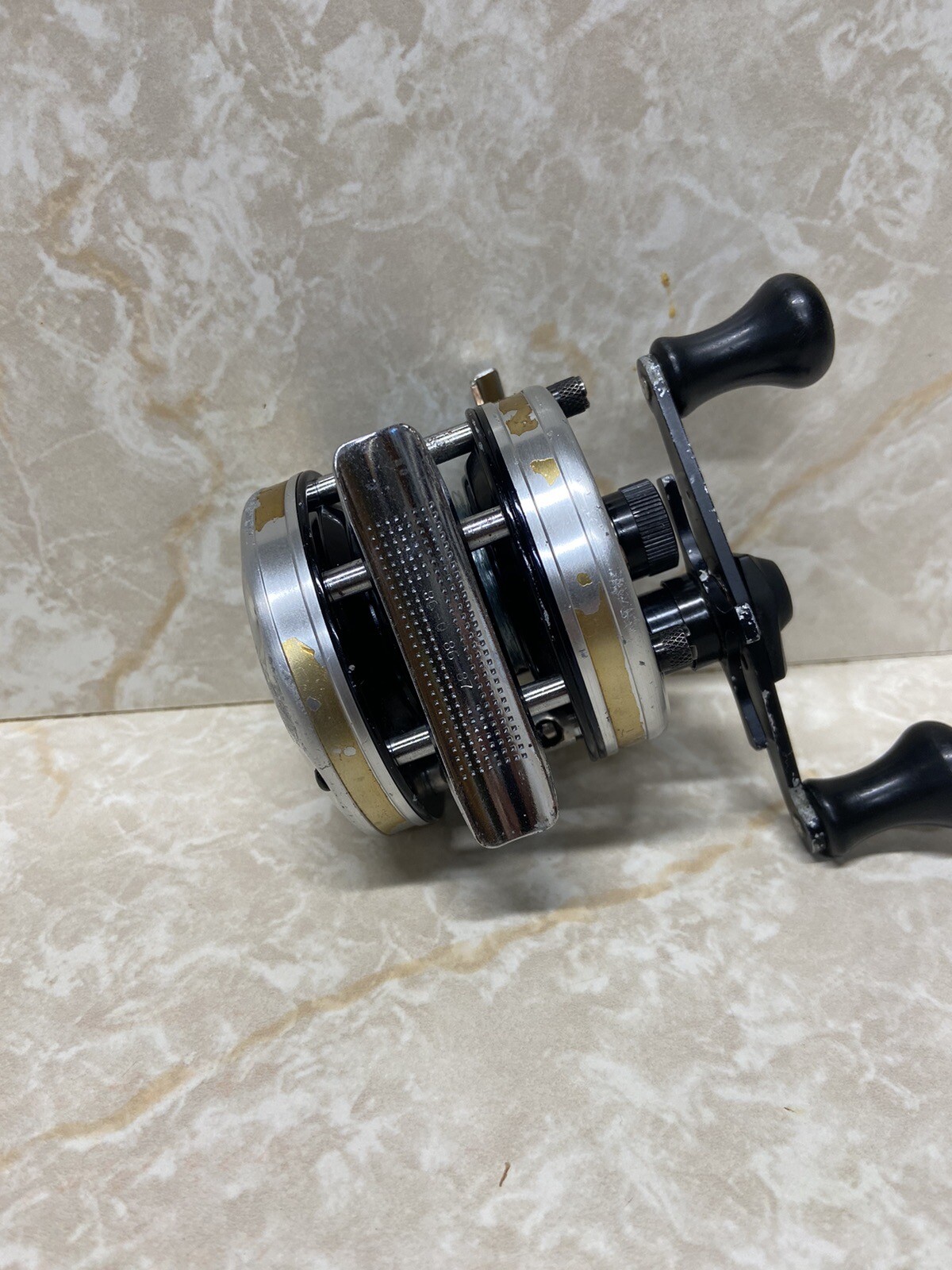 Abu Garcia Ambassaduer 4500c   Works Great ,Pre-owned  .