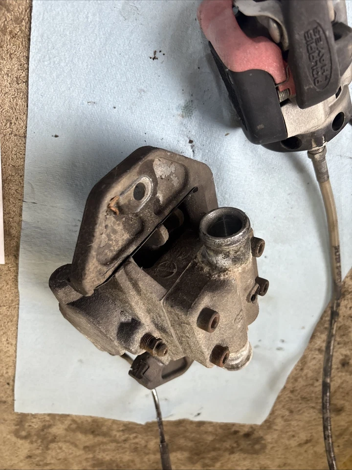 Polaris RMK 800 2002 pinza de cilindro maestro de freno 388 Foto 3 de 4