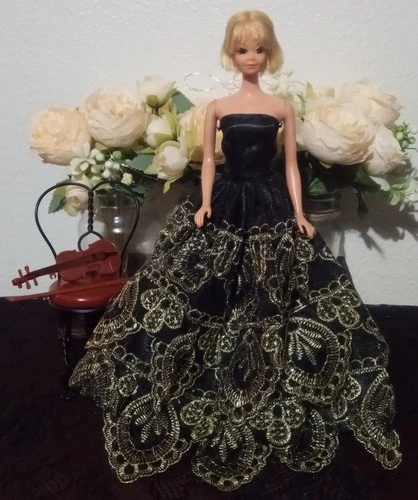 Vintage 1960's Mattel Barbie Line Doll w/ Rooted Eyelashes & Extras