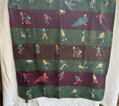 Pad Concept Throw Blanket Winter Scene Red Green Gray Reversible NEW 
