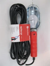 Utilitech Incandescent Metal Guard Work Light w/ Hook 75 Watt 25 Ft Cord NEW