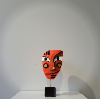 einzigartige Skulptur eines Gesichts fesselnde Maske
