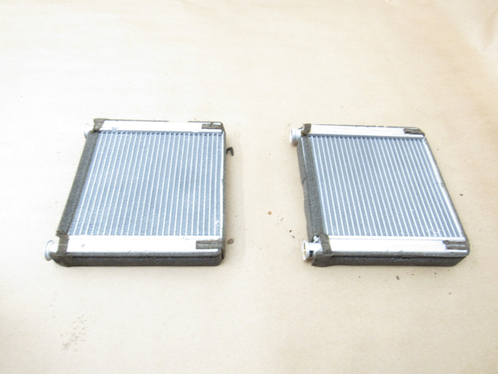 Bentley Continental GT 2012 HVAC Heater Core Set 2 PCS 11-18 ;#3