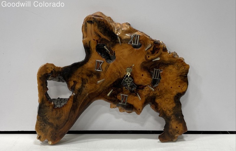Wood Cut Clock