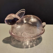  Bunny on Nest Glass Covered Candy Dish - Light Pink 