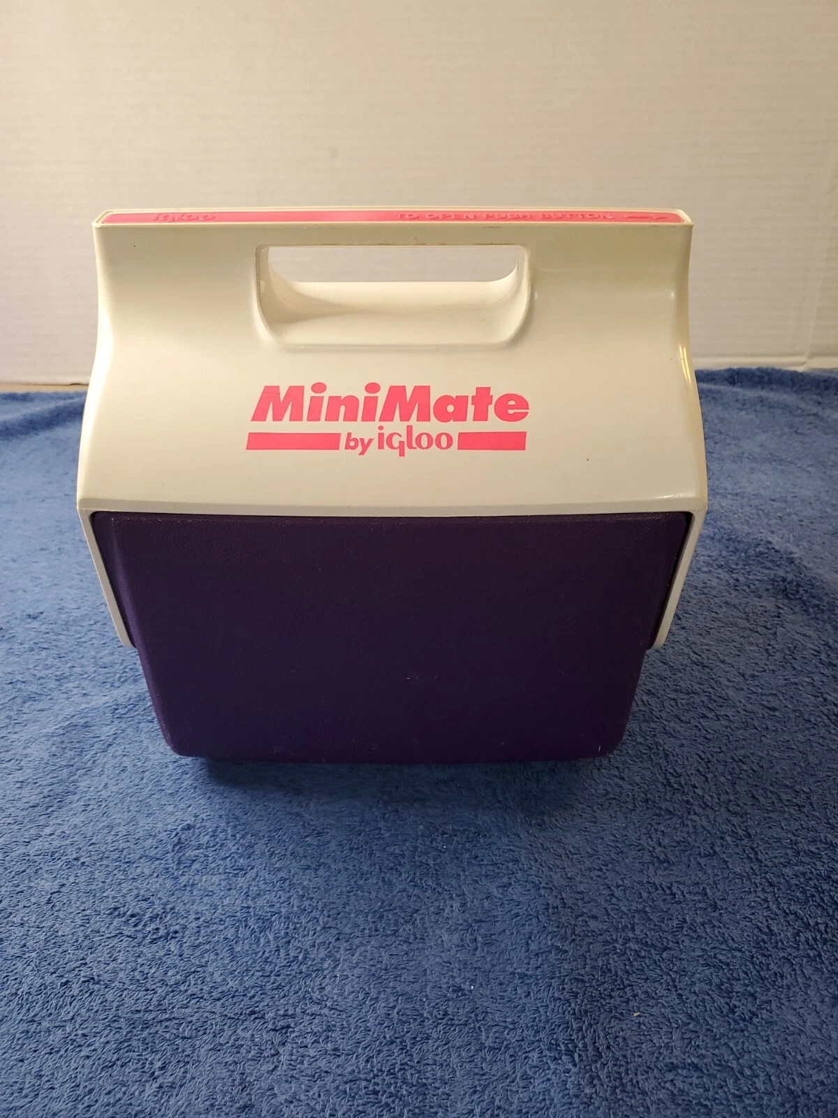 MiniMate Cooler by Igloo HOT PINK PURPLE WHITE