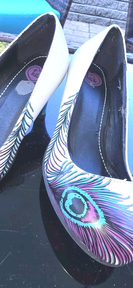 Zapatos de salón de plumas de pavo real para mujer talla 5 charol 3" tacón limpio ¡Excelente! Foto 2 de 4