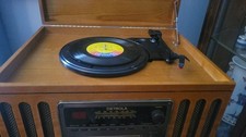 Oak Detrola KM837 record player 2003 Tested And Working