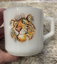 Vintage Fire King Tony The Tiger Esso Exxon Glass Milk Glass Coffee Mug