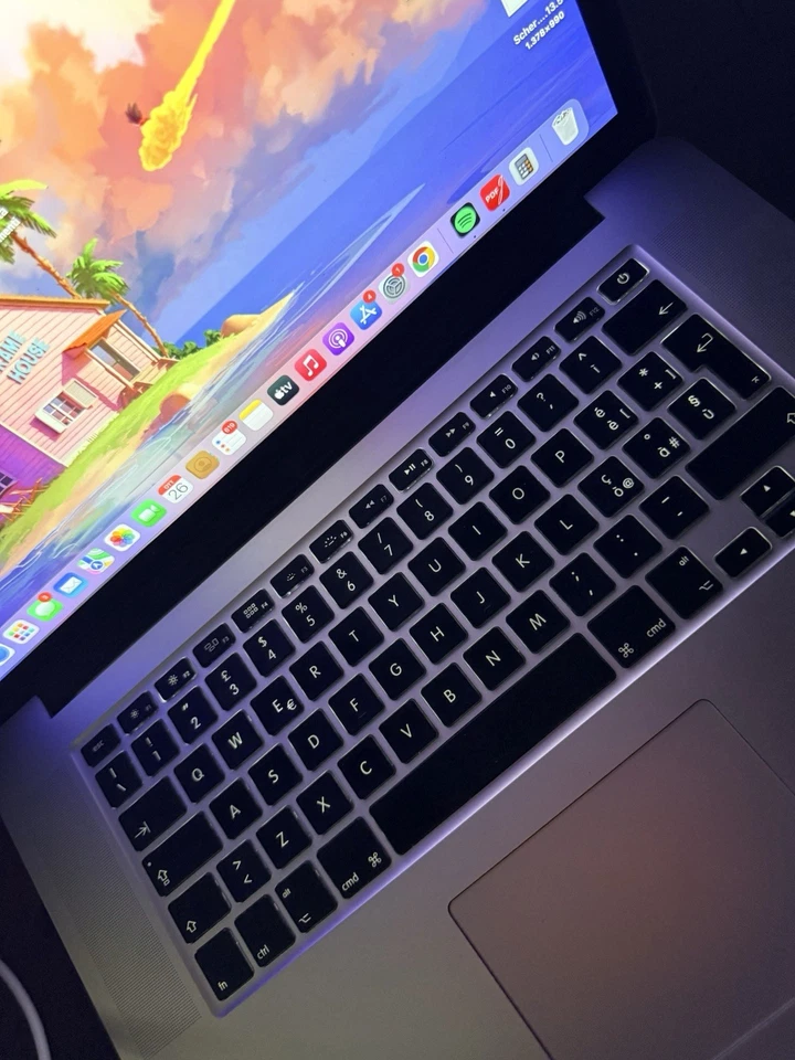 Apple MacBook Pro 15" 2015 · i7 · 16GB · 500GB, foto 4 di 5