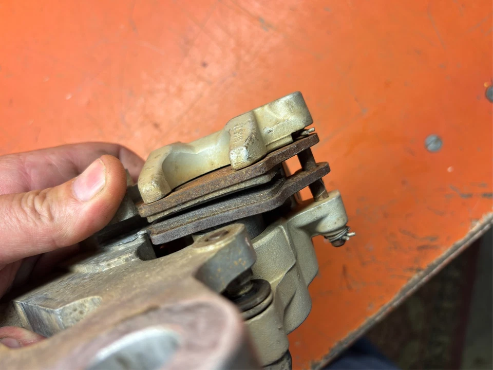 Pinza sistema freno trasero Brembo Master Line 2003 KTM 450 EXC 125-525 1998-2003 Foto 4 de 4