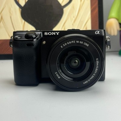 Sony Alpha NEX-7 Mirrorless Digital Camera Body Only 24.3 MP Black Tripod Thread