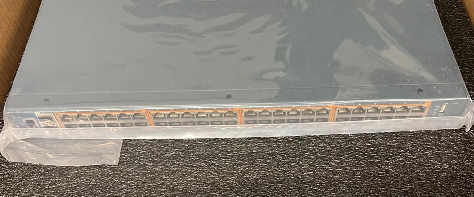 Extreme Networks ERS 4950GTS-PWR+ AL4900A04-E6 48 Port Managed Switch - Image 3 of 3