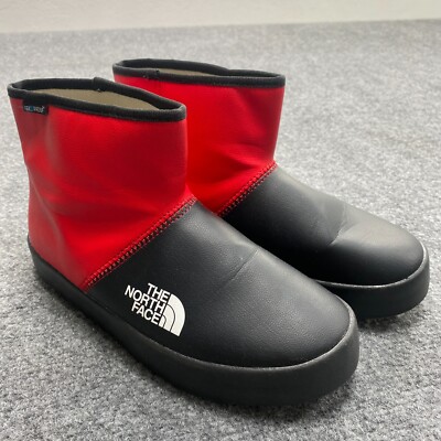 The North Face Men\'s Black and Red Snow Boots The North Face x Undercover padded snow boots The North Face main image 4