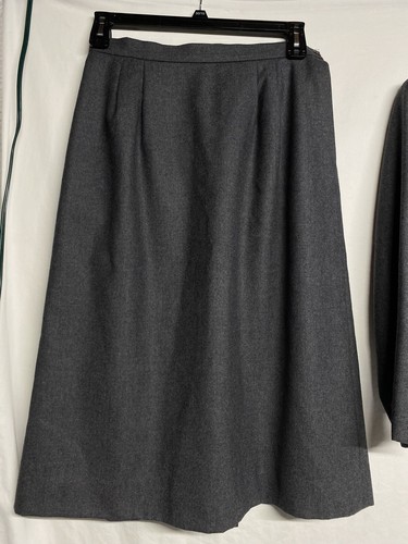 David Brooks Women's Skirt Suit Size 14 Pure 100% Wool EUC - Picture 4 of 9
