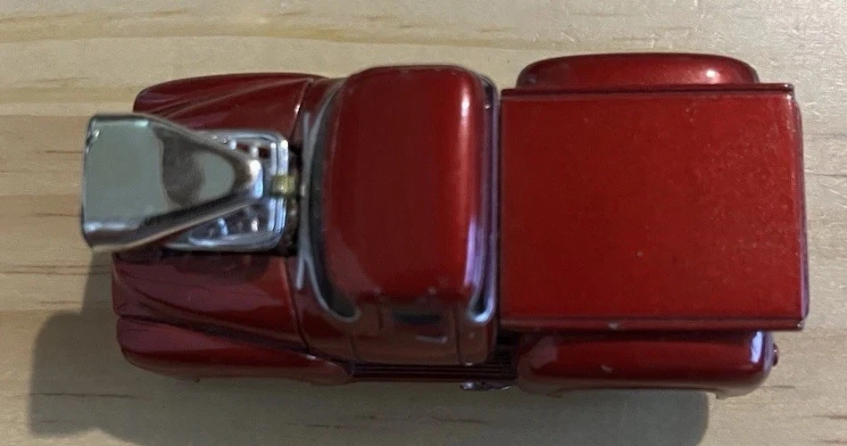 Funline 2001 Muscle Machines Rubber Tires Die-Cast Red Toned Truck - Image 3 of 4