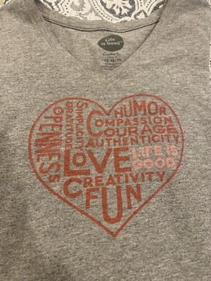 Life Is Good Shirt Woman s XL Crusher Tee V Neck Heart Love Fun Graphic 