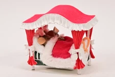 Charming Tails CUDDLED IN FOR CHRISTMAS 87/159 Mice Figurine  Canopy Bed