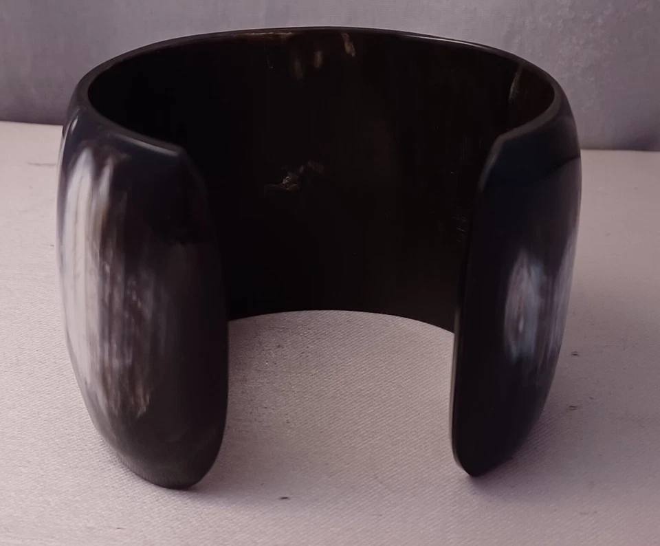 Beautiful Black & White Horn w/ Sterling & Gemstone Decoration Cuff Bracelet 2" - Image 4 of 4