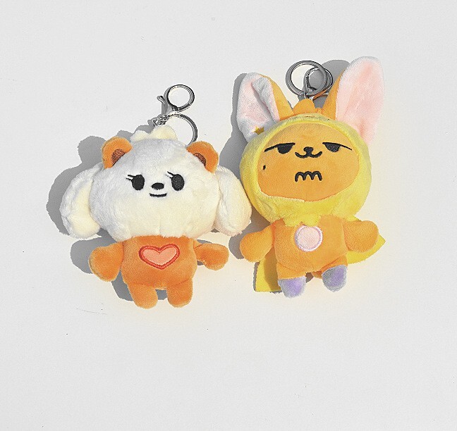 アイドル TXT PLUSH KEYRING Kpop Idol TXT PPULBATU Plush Keyring Keychains TOMORROW X