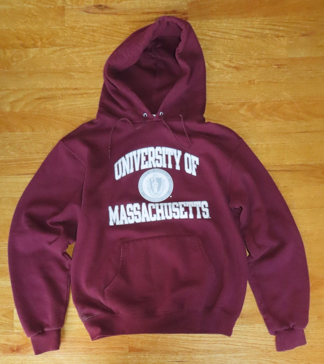 Vintage Champion UMASS UNIVERSITY OF MASSACHUSETTS AMHERST Vintage Champion UMASS UNIVERSITY OF MASSACHUSETTS AMHERST