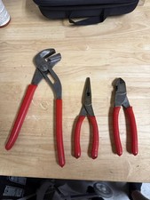 Assorted Snap-on Tools Cutter Pliers Adjustable Joint Needle Nose Pliers Assorted Snap-on Tools Cutter Pliers Adjustable Joint Needle Nose Pliers