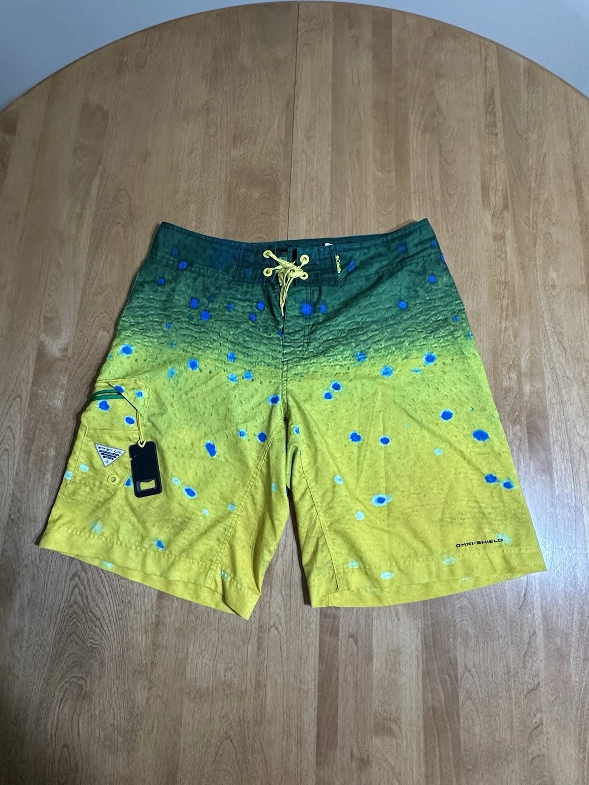 Men’s Vintage 90’s Columbia PFG All Over Print Fish Cargo Boat Shorts 36 RARE