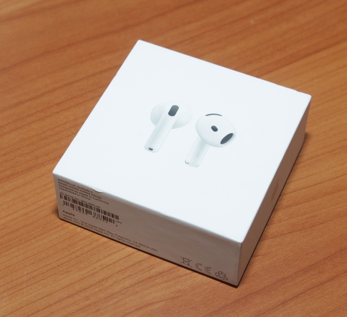 New Apple Airpods 4 MXP63LL/A Wireless Earbuds White GENUINE