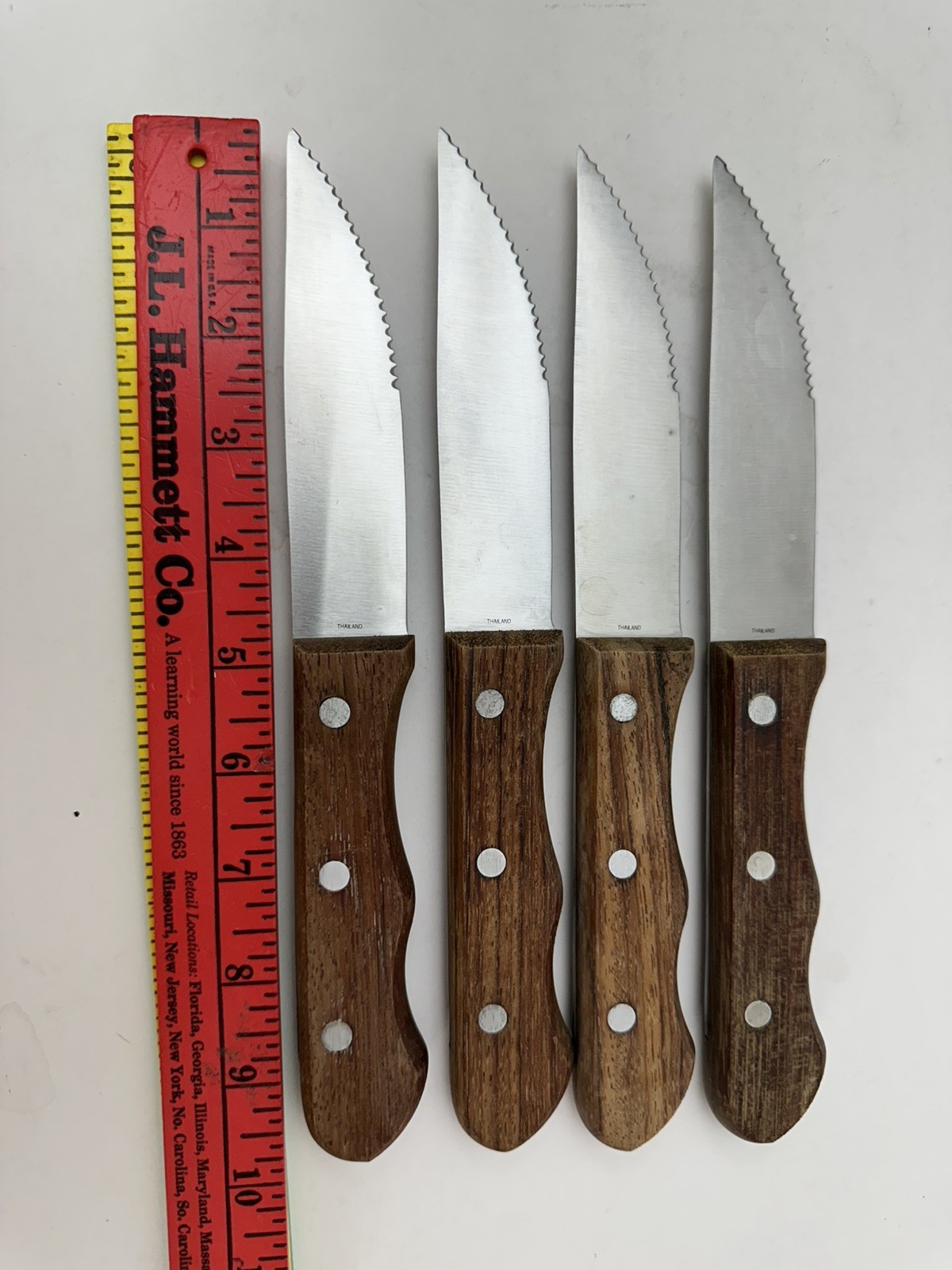 Set of 4 JA Henckels Intl Classic Serrated Steak Knife 39306-000 Wooden Handle