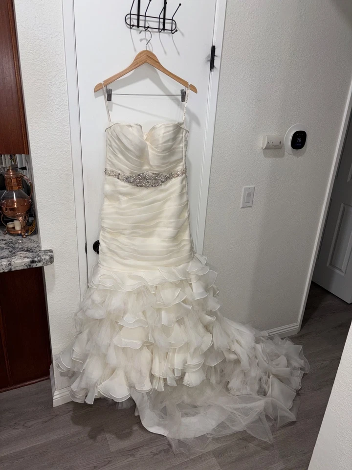 Vestido de novia Maggie Sottero Davina talla 12  Foto 2 de 4