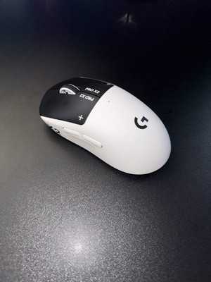 Logitech - PRO X2 SUPERSTRIKE LIGHTSPEED Lightweight Wireless Gaming Mouse