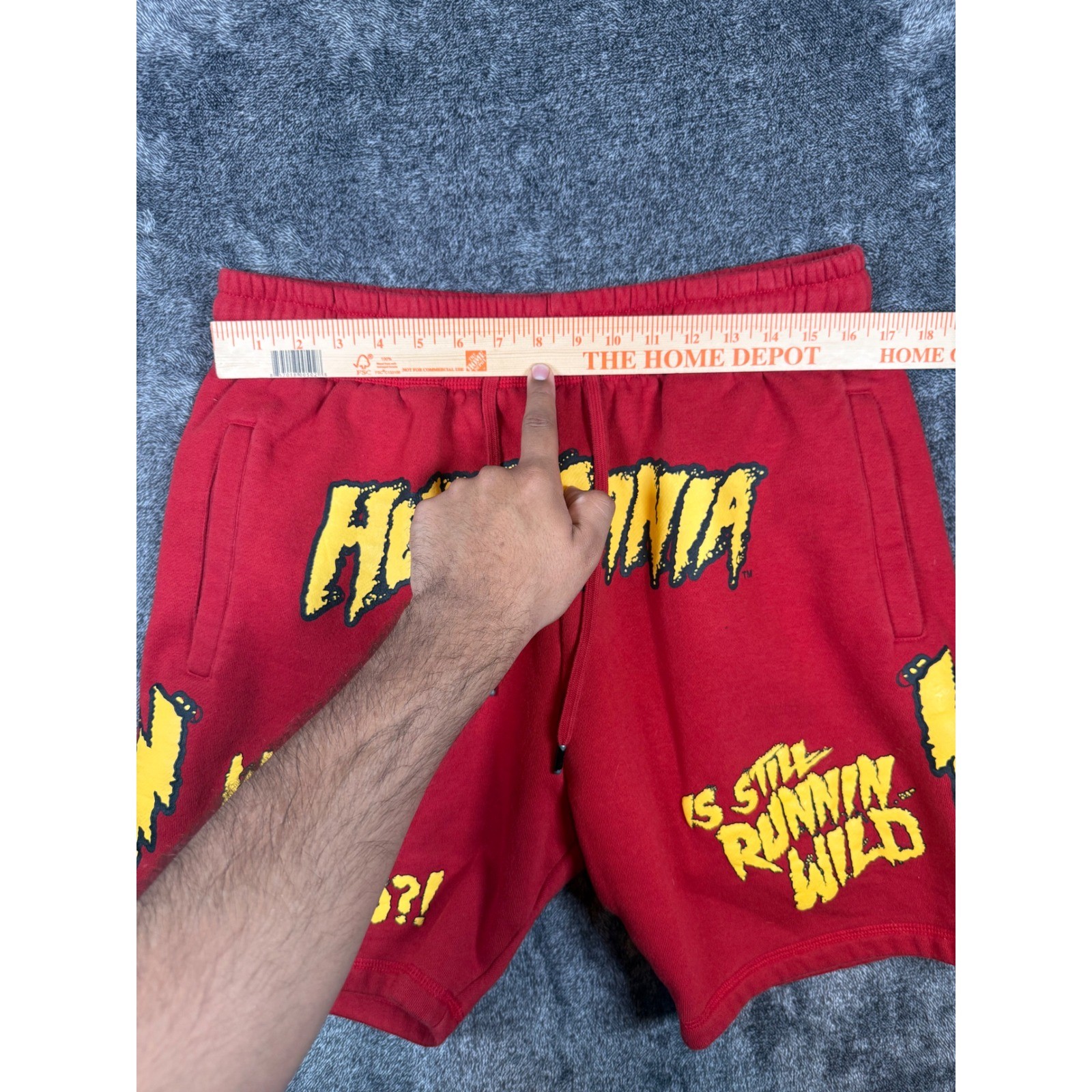 Hulk Hogan Hulkamania WWE Shoe Palace Red Shorts Mens Size Large thumbnail 6