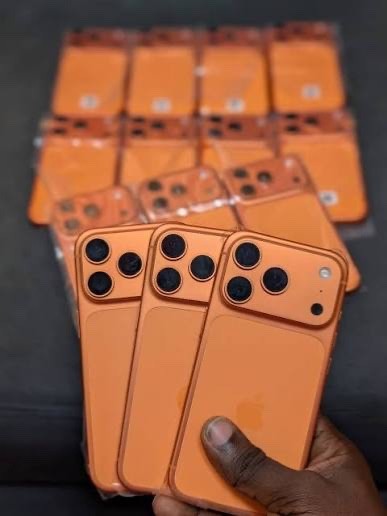 Apple iPhone 17 Pro Max - 256 GB - Cosmic Orange (Unlocked) for