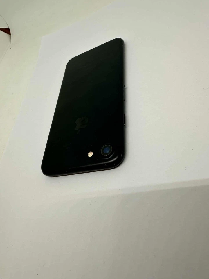 Apple iPhone 7 32GB Unlocked Sim Free 4G Good Condition 83% - Image 2 of 4