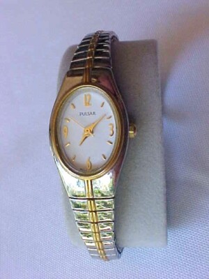 Vintage Ladies Pulsar Watch 1NO1-X057 Water Resistant Stretch 2-Tone Band