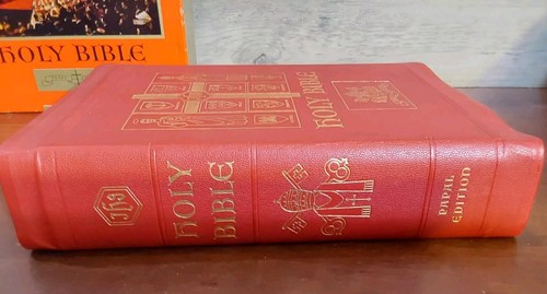 Holy Bible Papal Edition 1951 Red Leather Catholic Press Original Box - Picture 13 of 13