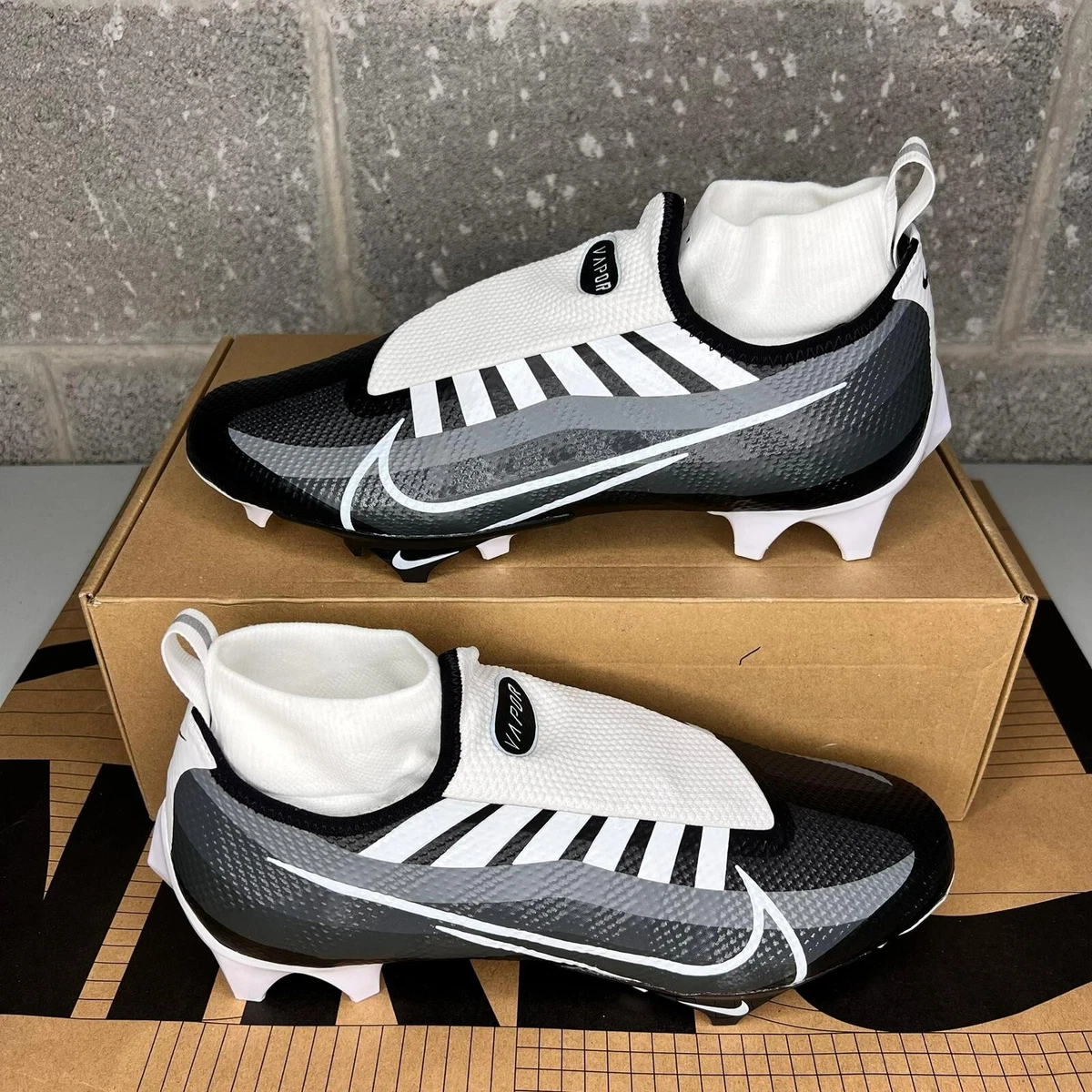 Football cleats cheap 7.5