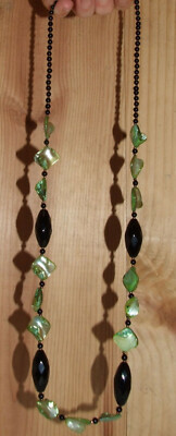 Grand Collier Perles Nacre Verte Et Verre Noir – Style Bohème, Neuf Avec étiquettes