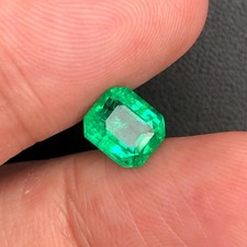 Flawless Natural 4.55 Ct Green Emerald GIE Certified Emerald Cut Loose Gemstone