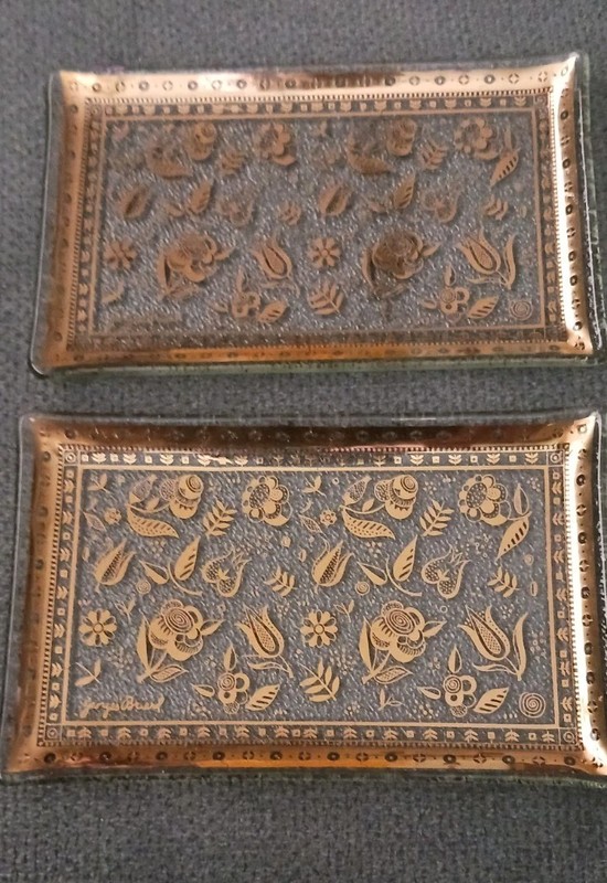 2 Vintage Signed Georges Briard Glass Persian Garden Trays