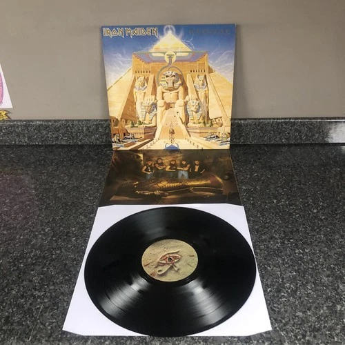 LP VINYL IRON MAIDEN ALBUM POWERSLAVE EMI EJ2402001 UK 1ST PRESS 1984 EX+/EX+