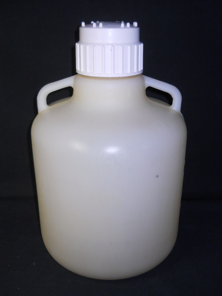 Nalgene 10L Fluorinated FLPE Round Carboy w/ Handles & 83B Closure Cap