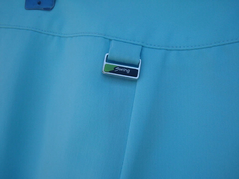 NUEVO CON ETIQUETAS Swing Azul Mar Medio Plisado Mujeres Deporte Tenis Falda Pantalones Cortos Adjuntos 8 $72 Foto 4 de 4