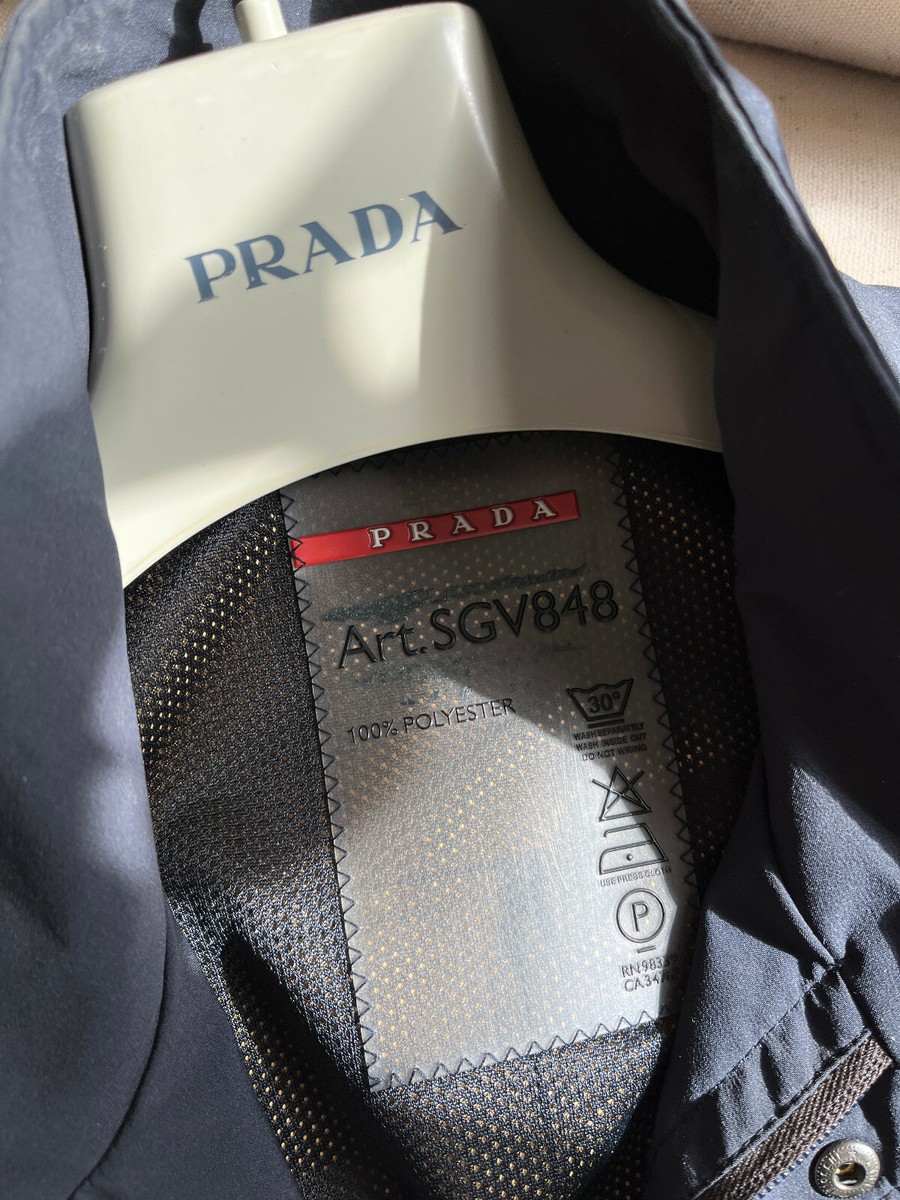 prada jacket men navy blue polyester NICE sz 48 / 38 windbreaker
