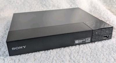 Sony BDP-S3700 Blu-ray Disc Player Wi-Fi Streaming Netflix YouTube Black Bundle