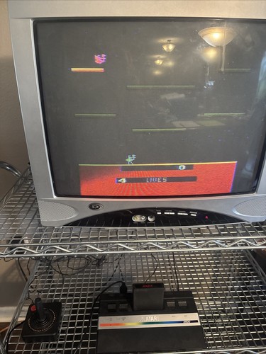 Joust (Atari 2600, 1983) - Picture 4 of 4