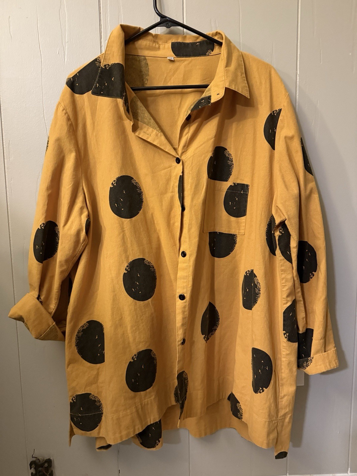 100% Cotton Button Down With Unique Circle Patter… - image 1