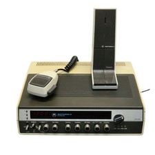 Rare Vintage Motorola System 500 CB 555 Base station Radio 2 MicsPOWERS G2U