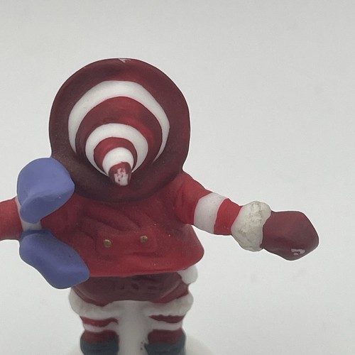 DEPT 56 North Pole Peppermint Skating Party #81 Santa Skater Ersatz - Bild 4 von 7