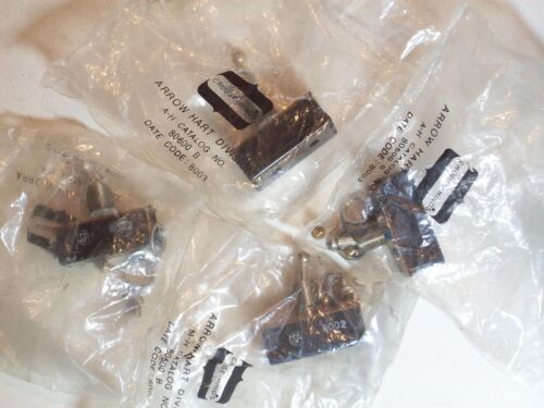 Electric TOGGLE SWITCH CROUSE-HINDS 8002 80600B 1HP 8A 250V 16A 125V ARROW HART - Picture 3 of 11